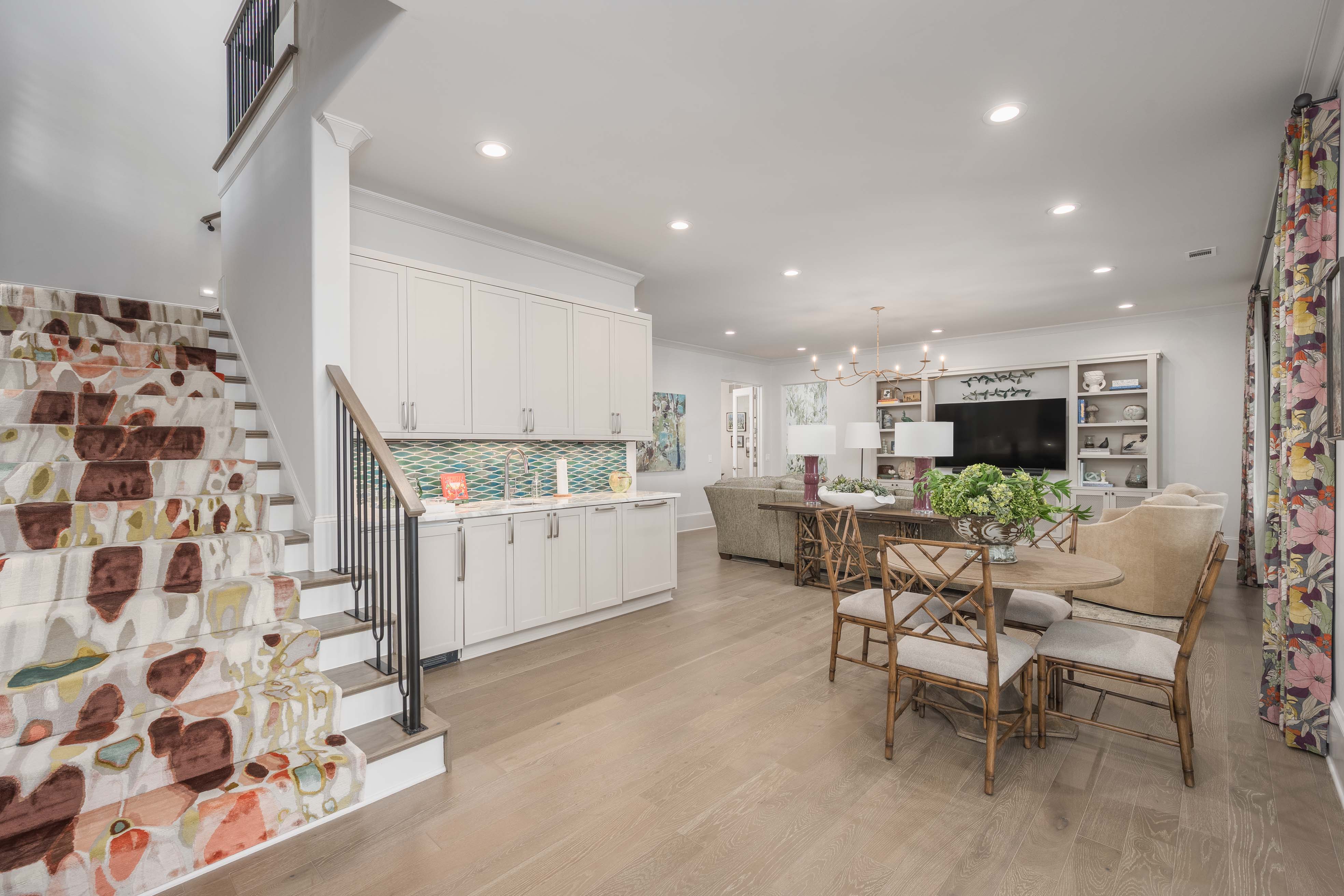 1041 West Vista Way image 33
